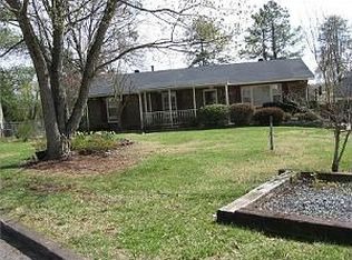 4112 Kingsland Cir, Winston Salem, NC 27106