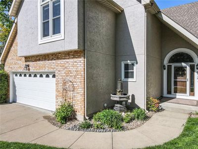 9712 N Kenwood Ct, Kansas City, MO, 64155
