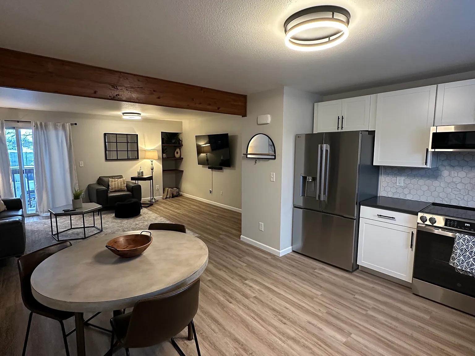 1801 Lore Rd — Photo 2