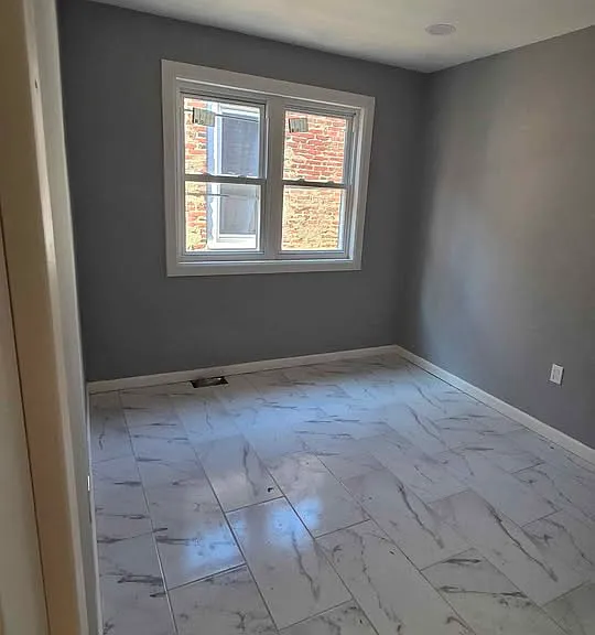 1213 Carl Miller Blvd — Photo 2