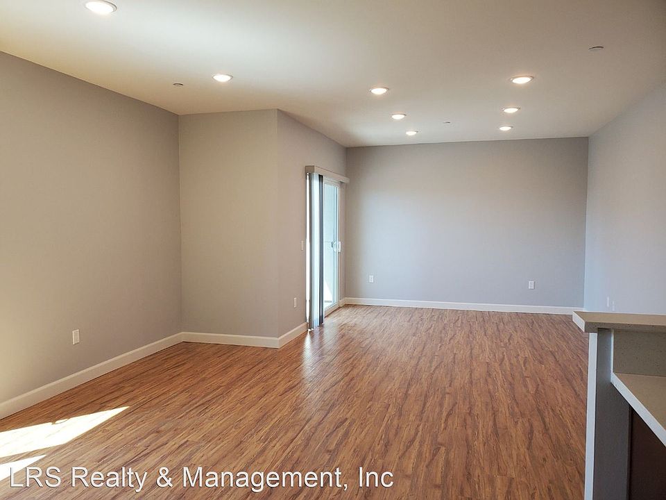 1st image of 6718 Sylmar Ave #1