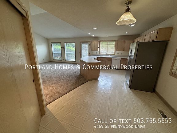 4th image of 4469 SE Pennywood Dr