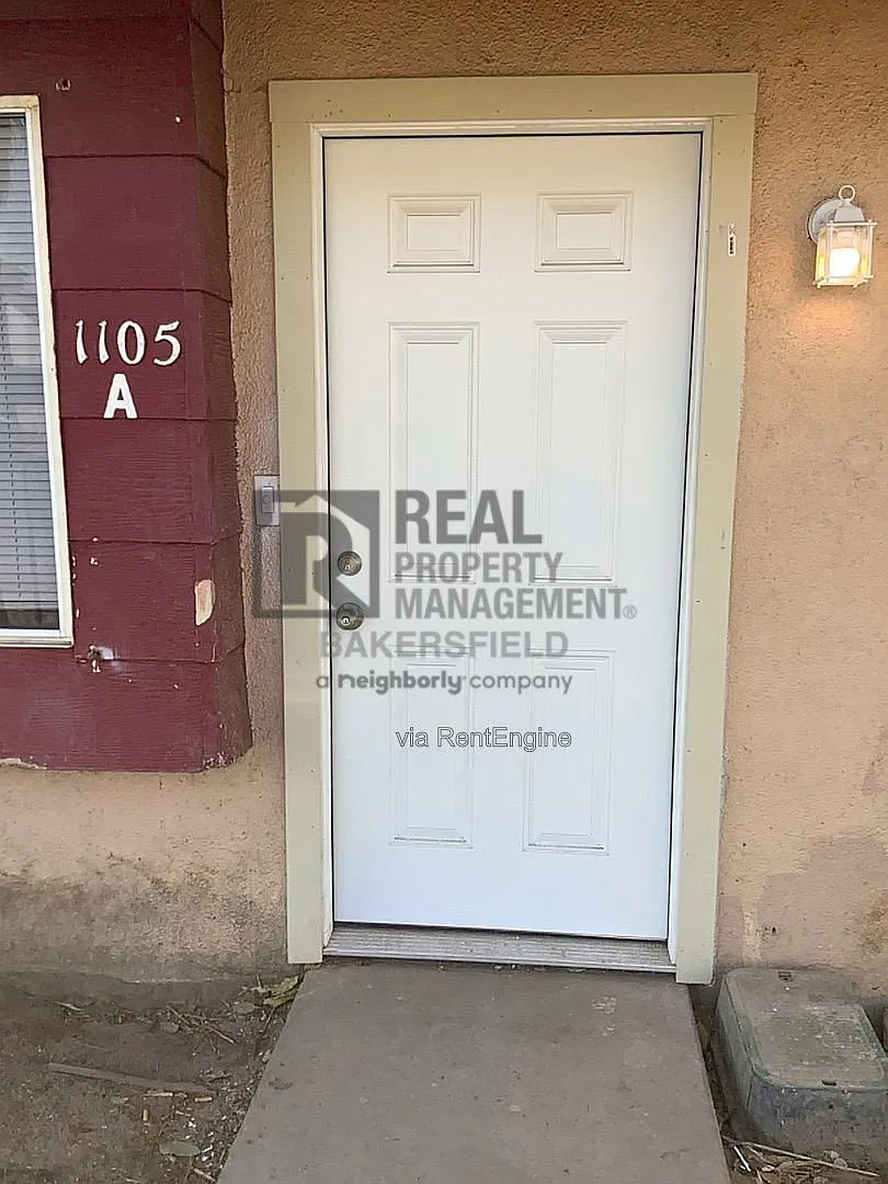 2 bed, 1.0 bath, 832 sqft, $1,150 — Photo 2