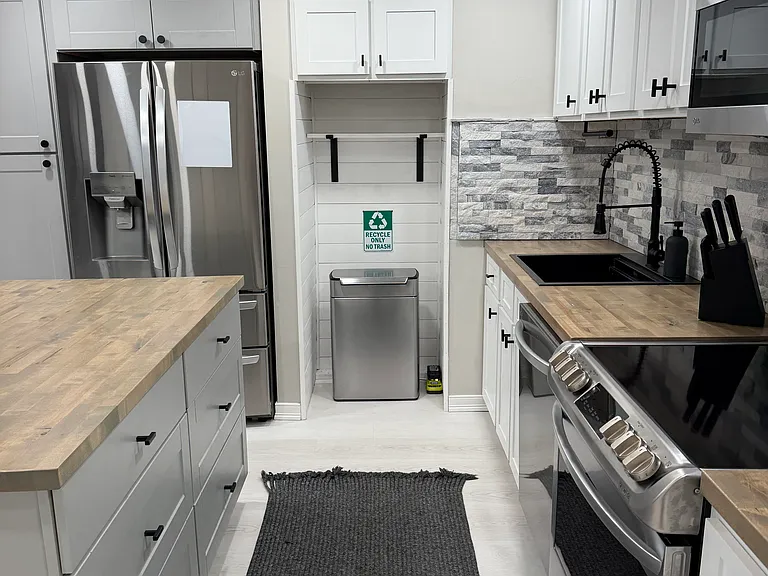 697 E Mountain Rd #B4 — Photo 7