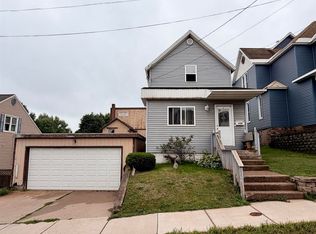 402 E Empire St, Ishpeming, MI 49849