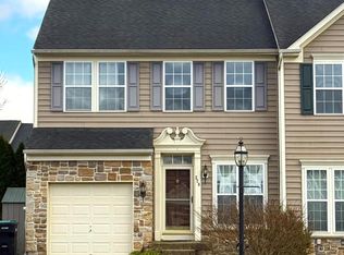 320 Maple Dr, Hanover, PA 17331