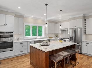 16 Norway Farms Dr, Norfolk, MA 02056