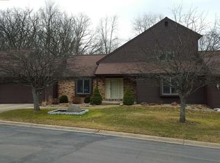 1886 Wedgefield, Jackson, MI 49201