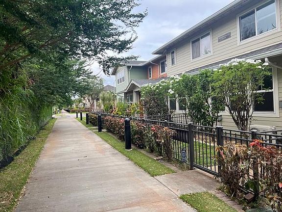 3rd image of 550 Kamaaha Ave APT 304