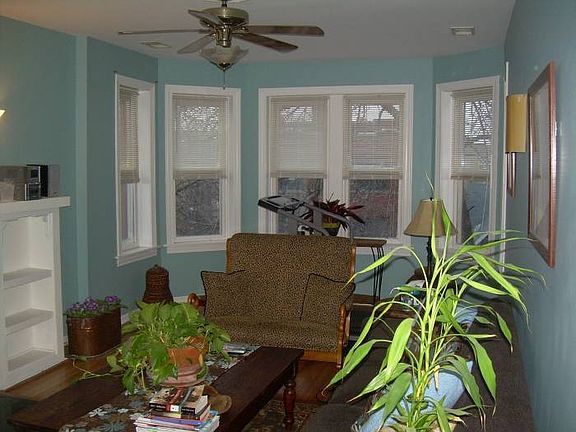 5th image of 2865 W Dickens Ave APT 3