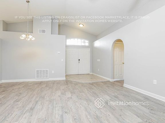 4th image of 809 Delfino Pl
