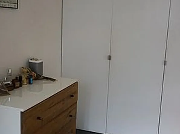 233 Devoe St APT 2B, Brooklyn, NY 11211