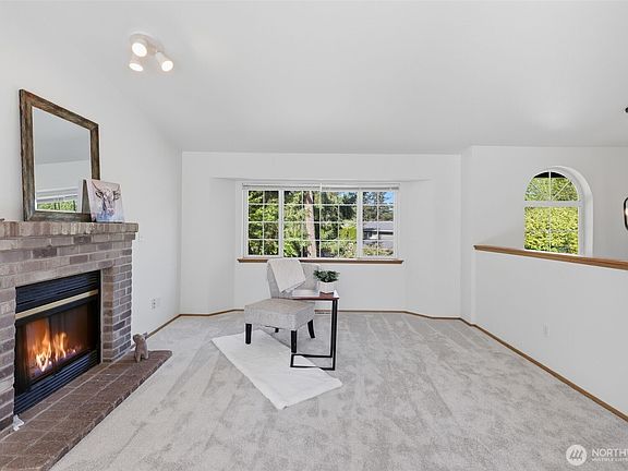 3rd image of 9702 159th Street Ct E