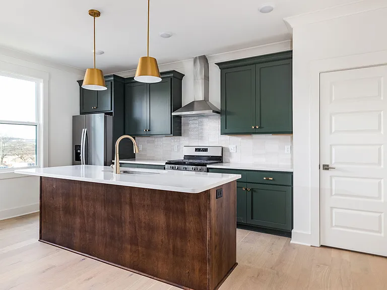 326 E Trinity Ln #B — Photo 15