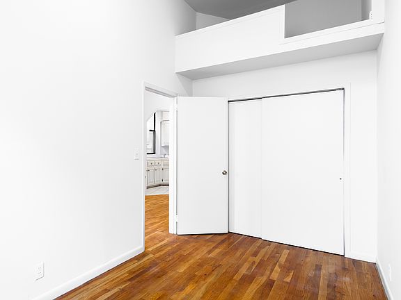 5th image of 12 W 85th St APT 1A