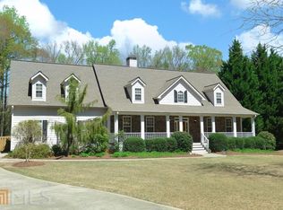 275 Manor Dr, Fayetteville, GA 30215