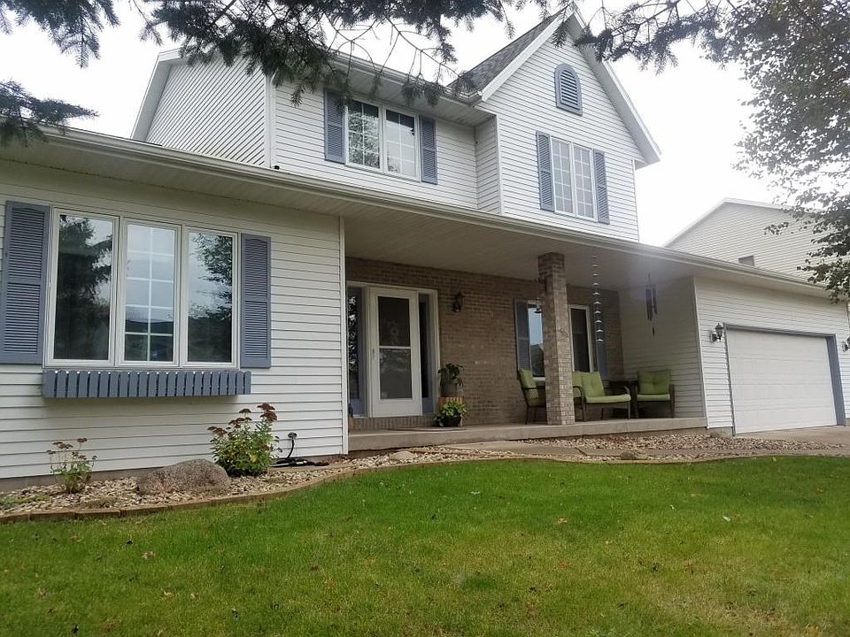 Welcome home to 508 Eagle Ct