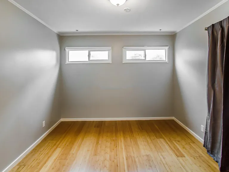 881 Dolores St — Photo 13