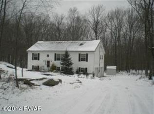 220 Primrose Ln, Milford, PA