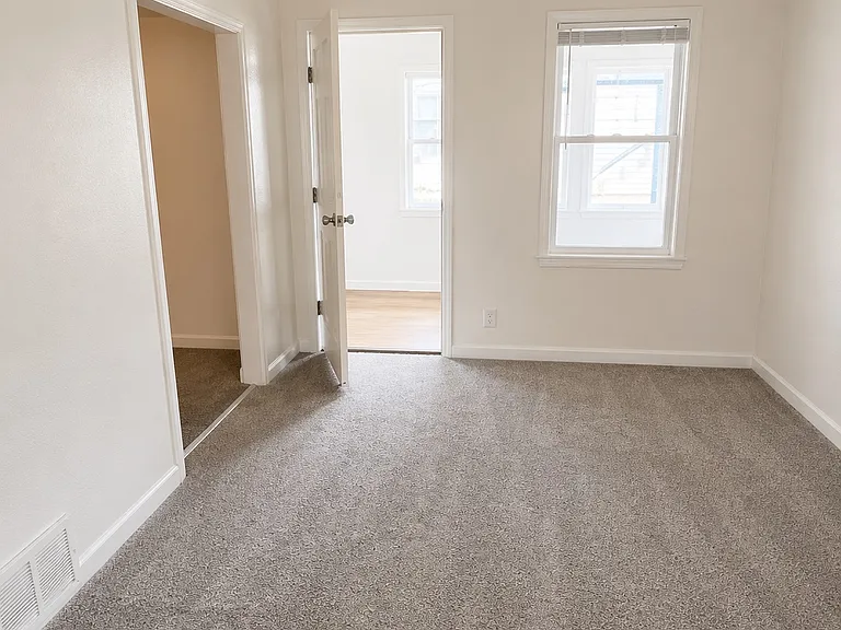 329 E Lake St #1 — Photo 7