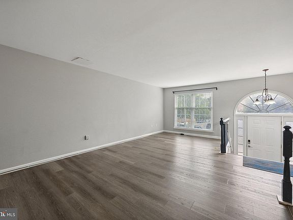 2nd image of 334 Cloudes Mill Ct
