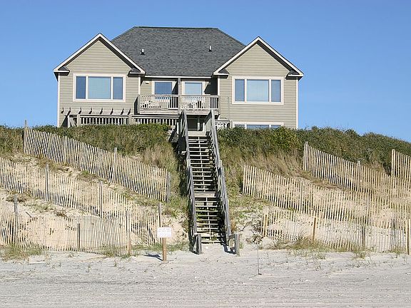2nd image of 125 Sea Isle Dr