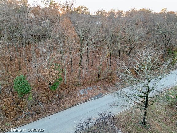 2nd image of 2816 Glen Flora Way