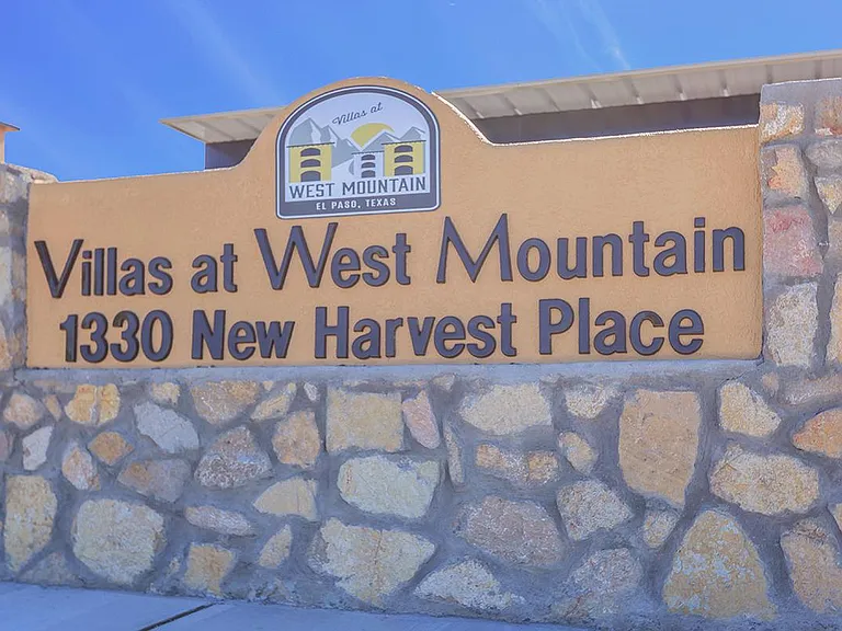 Villas at West Mountain — Photo 8