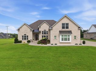 351 Drivers Ln, Gallatin, TN 37066
