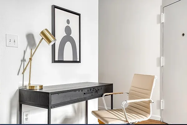 Rented by Capri Jet Realty Corp | media 14