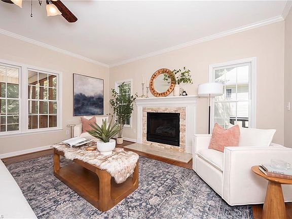 3rd image of 2686 Glen Forest Dr