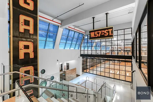 Rented by Bond New York | media 7