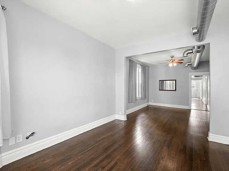 1124 N Central Park Ave #2 — Photo 3