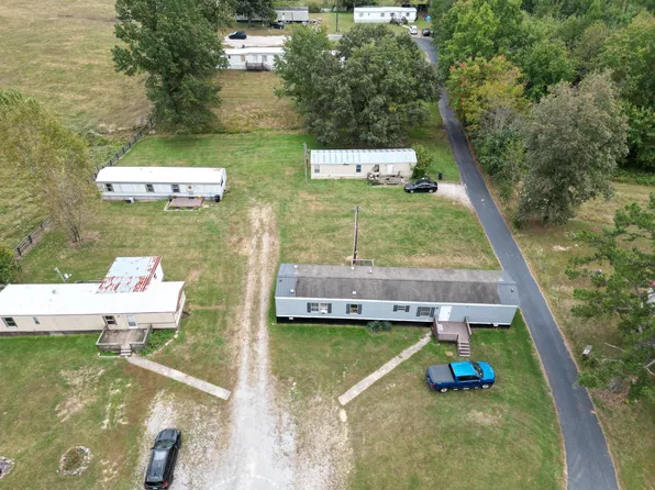 26 Game Cock Rd, East Bernstadt, KY 40729