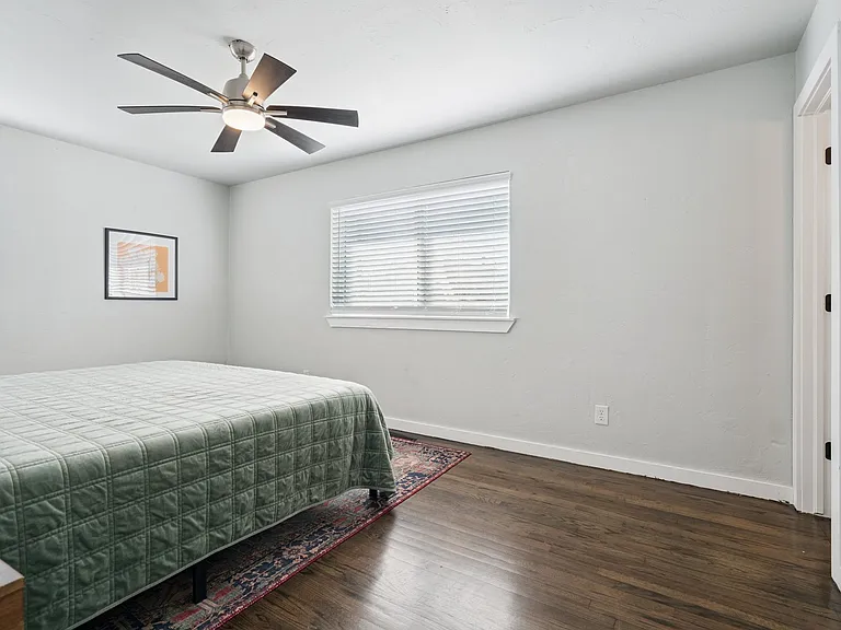 4104 NW 59th St — Photo 22