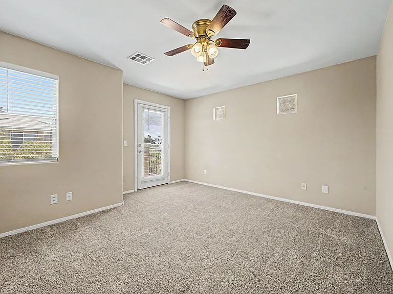 6077 Aripeka St — Photo 14