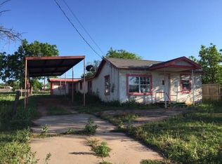 607 W Oklahoma Ave, Sweetwater, TX 79556