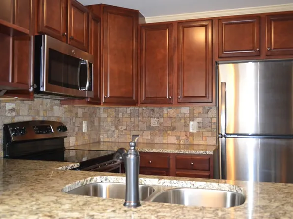 Thirty Five North, 541 N 35th St #106A, Morehead City, NC 28557