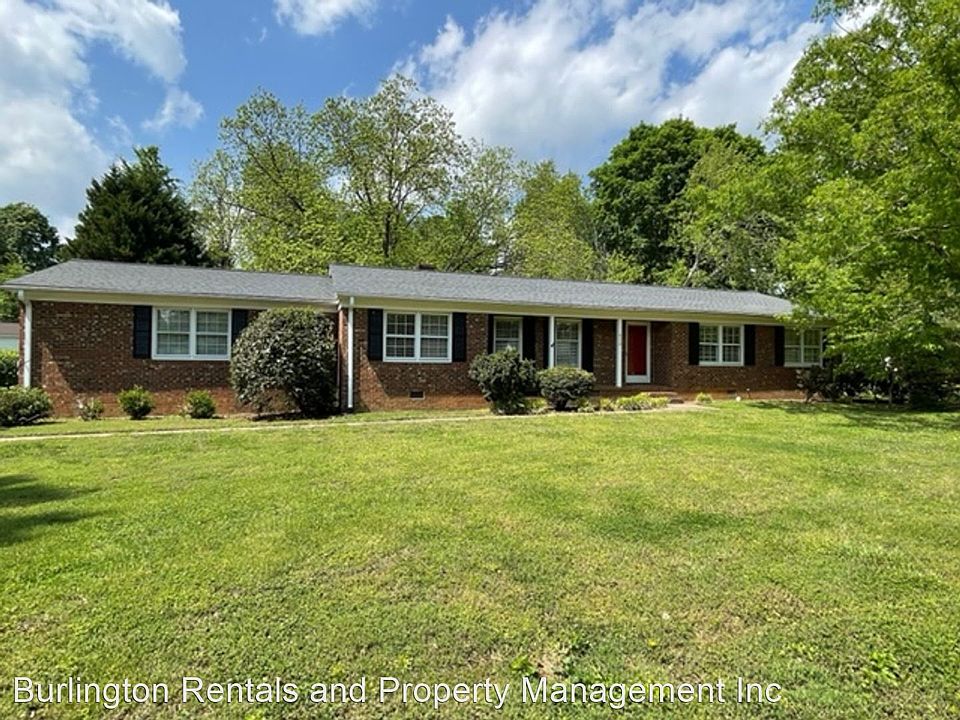 1st image of 912 Dogwood Ln