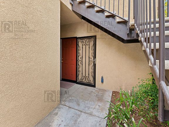 4th image of 41410 Juniper St Unit 114