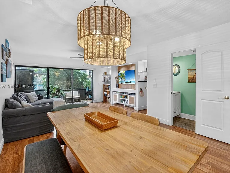 4250 SW 70th Ter — Photo 15