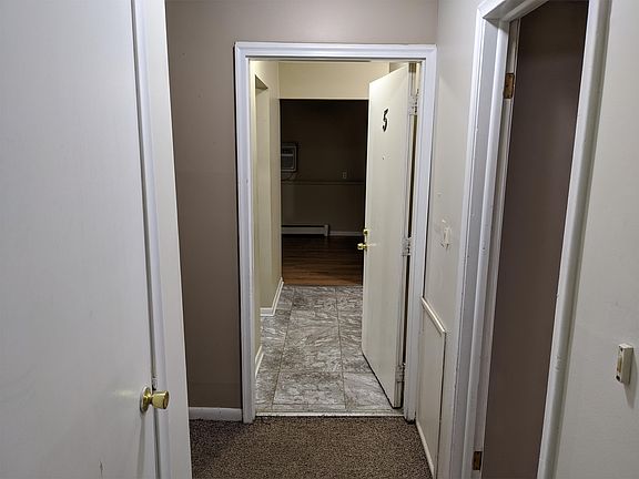 2nd image of 3207 Park Dr APT 5
