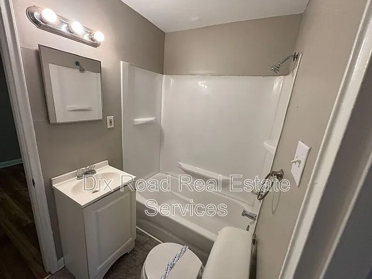 3121 Gobel Ave #3 — Photo 11