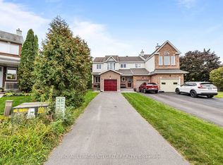 26 Astoria Cres, Ottawa, ON K2G6E5