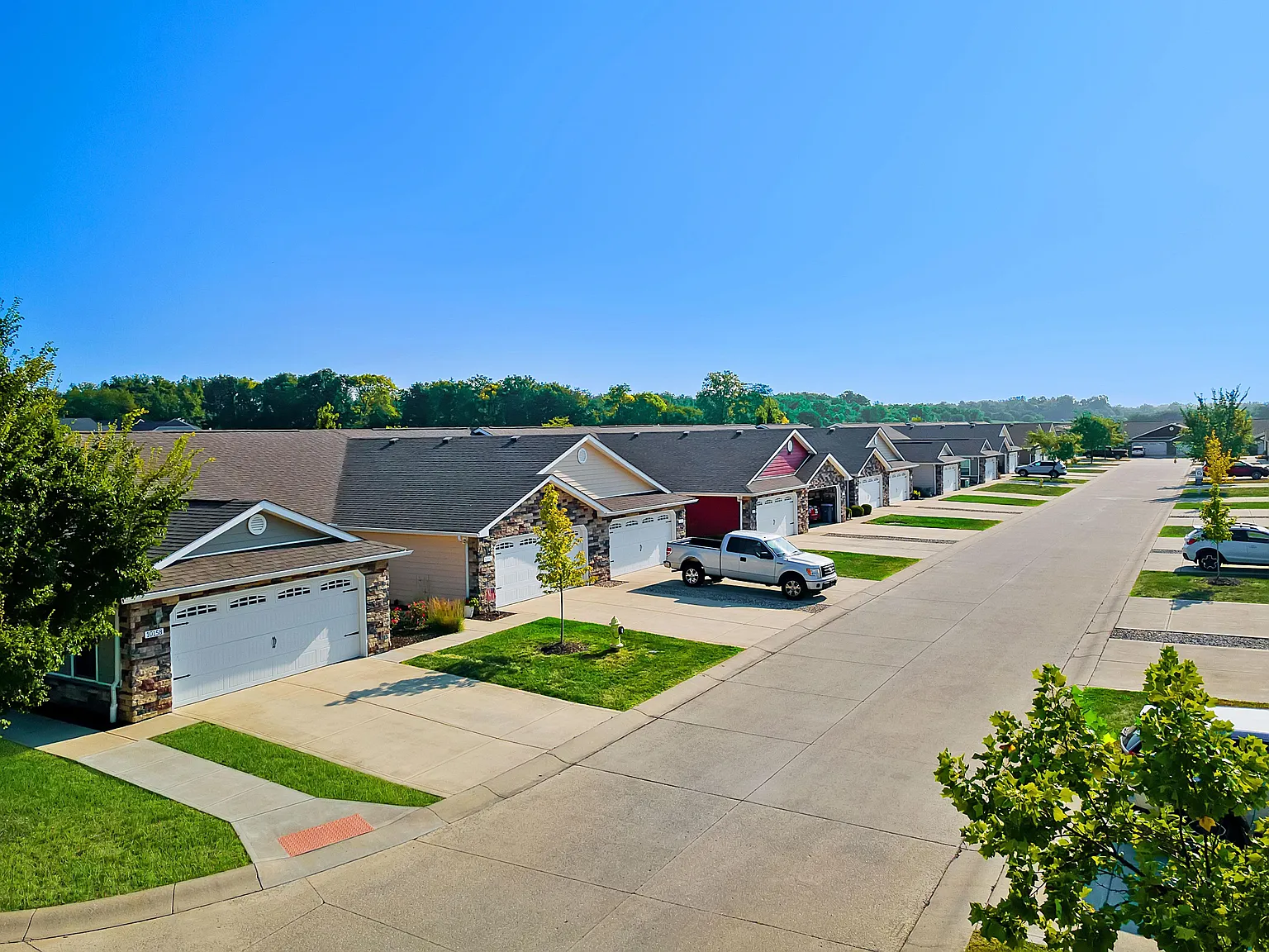 Redwood Noblesville Harewood Drive — Photo 3