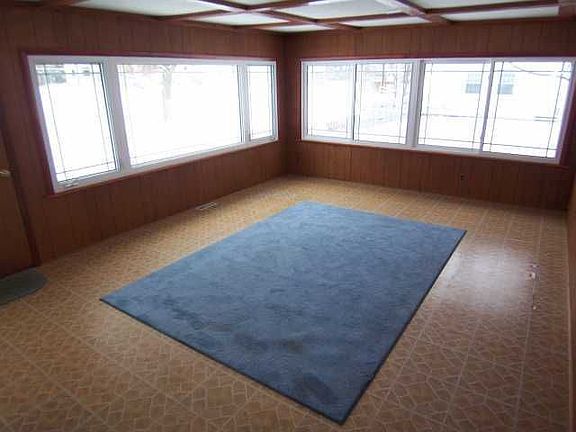 4th image of 77 Parkridge Dr
