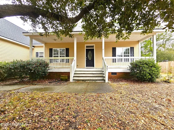 207 Marine Drive, Sneads Ferry, NC 28460