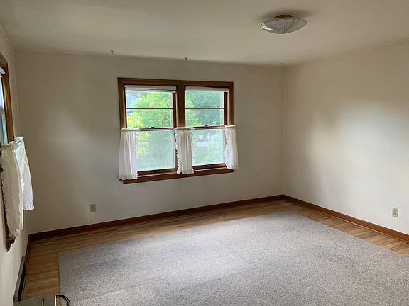 2nd image of 336 S 5th St W #3
