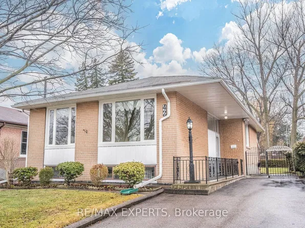42 Mossbank Dr, Toronto, ON M1G 2C3