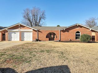 8037 Willow Creek Blvd, Oklahoma City, OK 73162